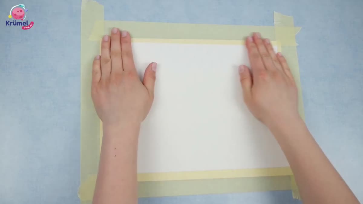 Colour Burst Maltechnik: So malst du magische Farbverläufe - Optional: Eine wasserfeste Schreibtischunterlage unter das Papier legen.